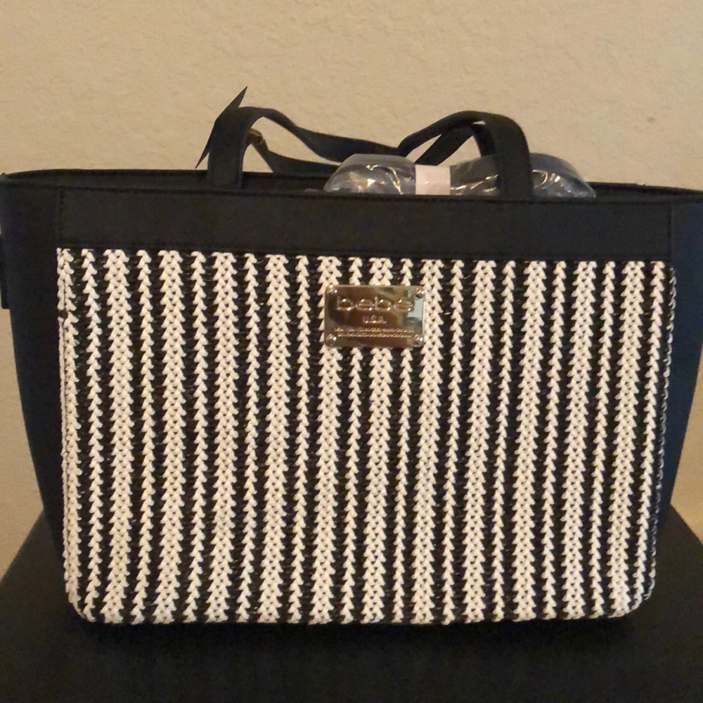 Basket weave tote by bebe